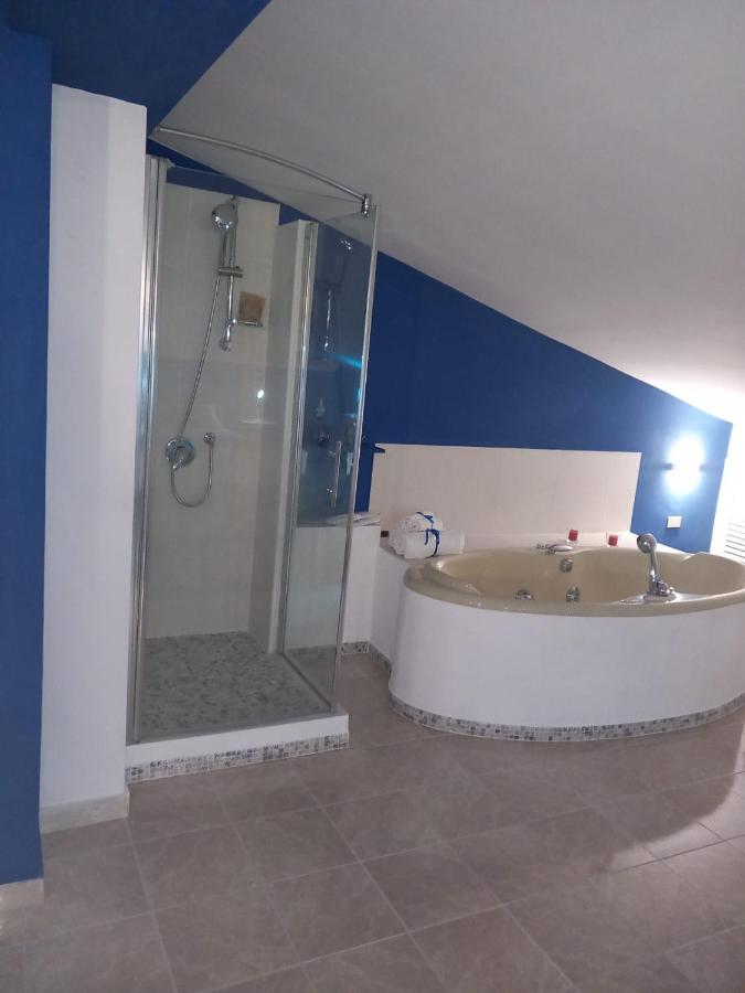 Wendy House Apartament Bari Exterior foto